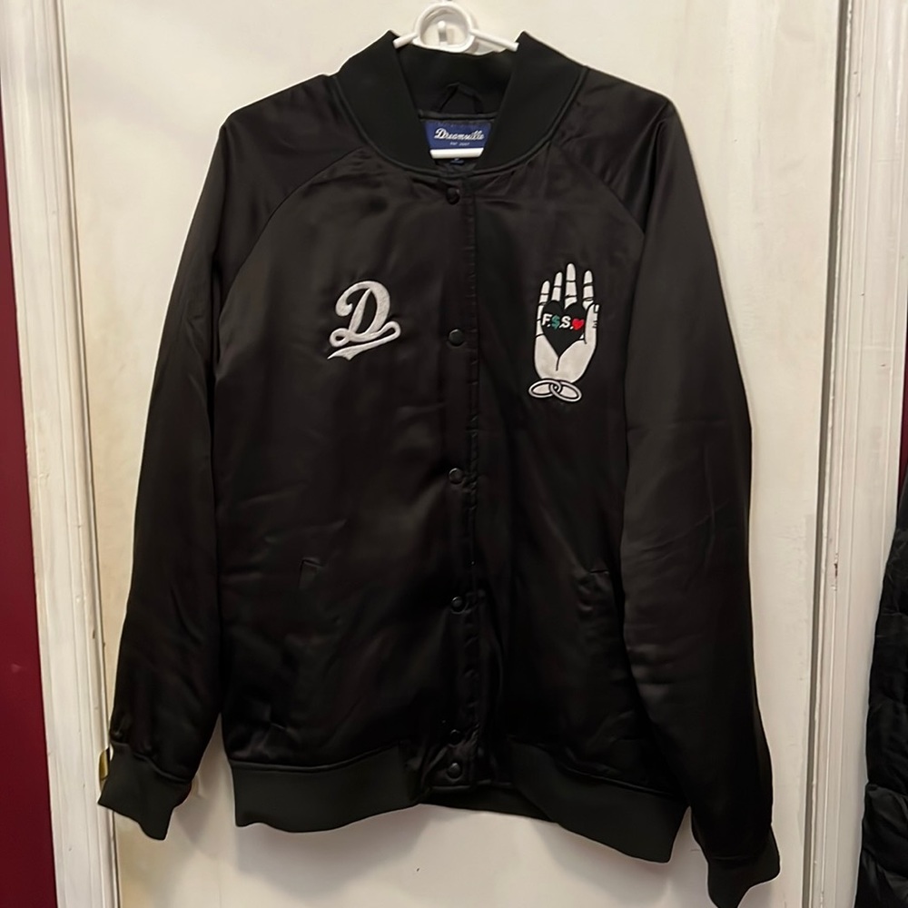 Dreamville Bomber Jacker F💲S❤️ Size Large Mens